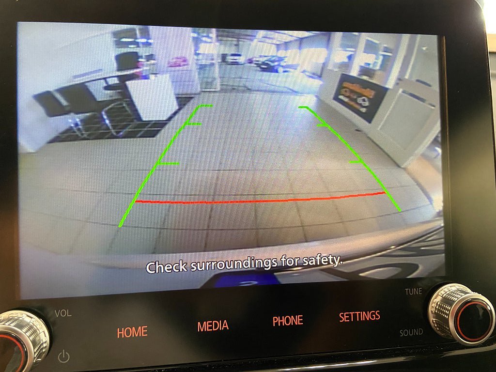 Vehicle Image 12