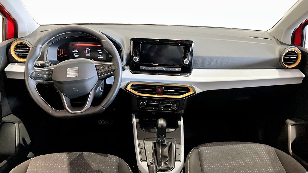 Vehicle Image 10