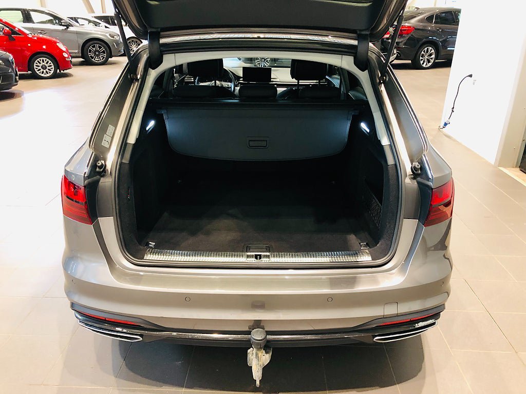 Vehicle Image 9