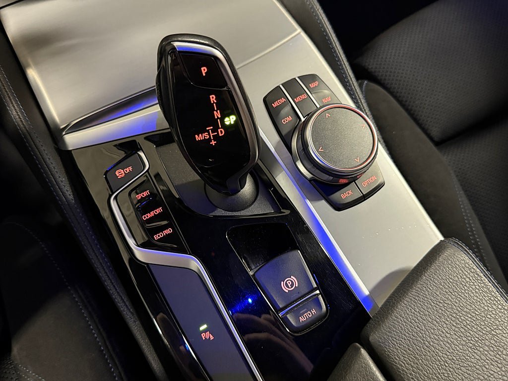 Vehicle Image 24
