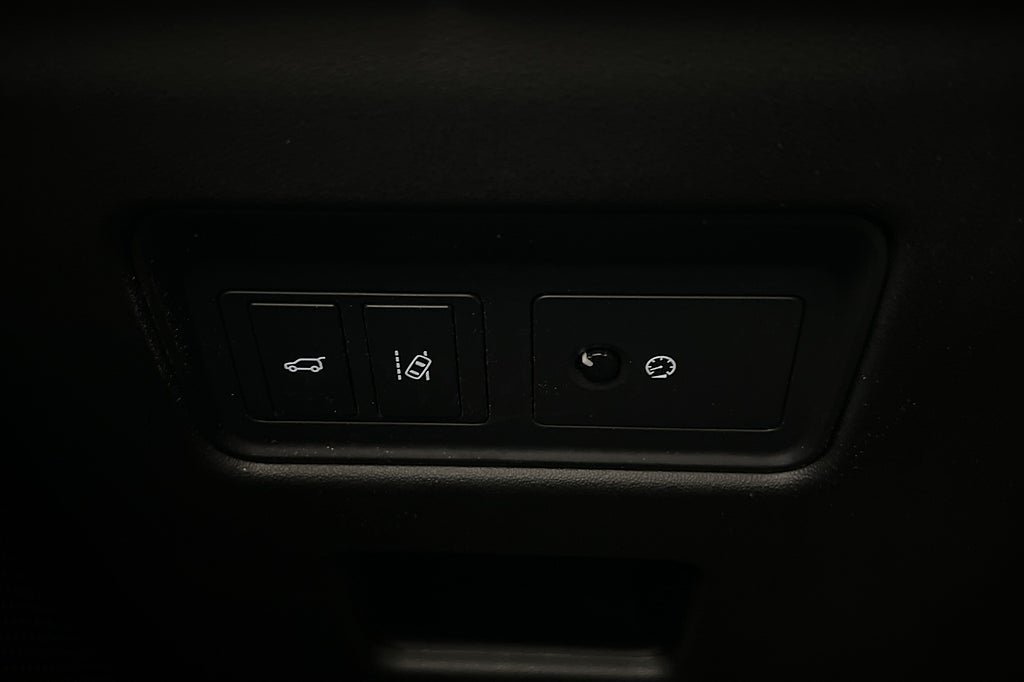 Vehicle Image 26