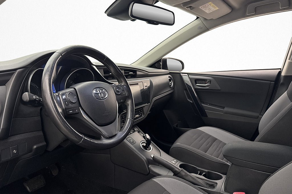 Vehicle Image 8