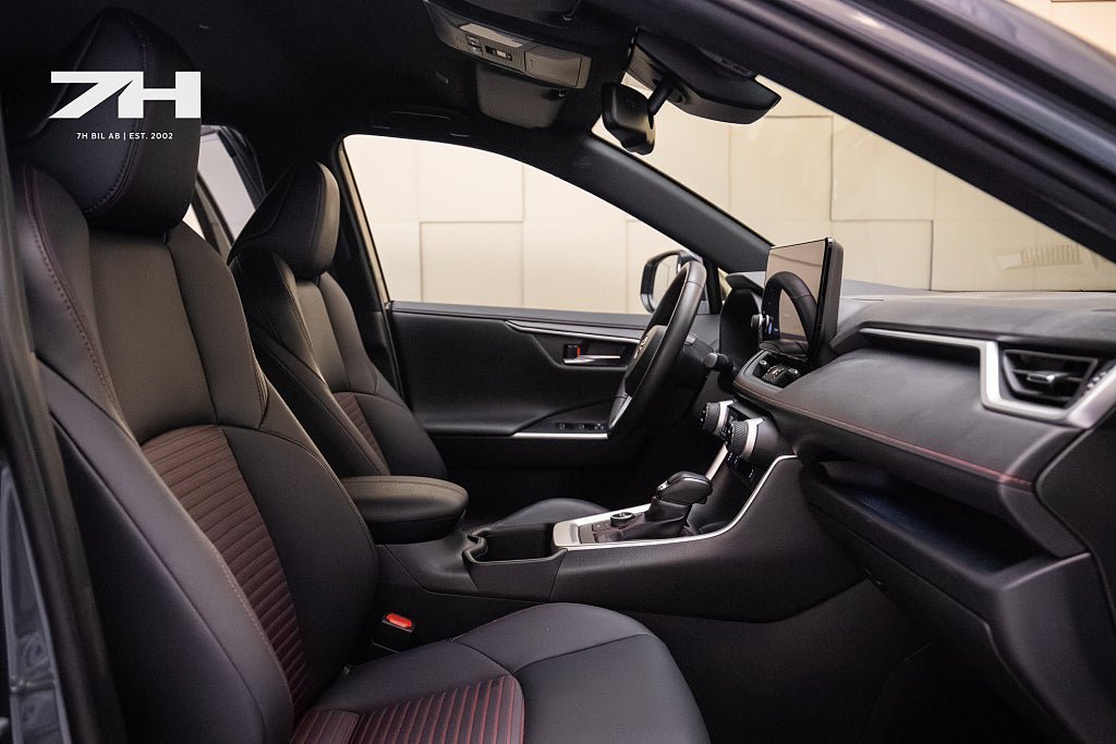 Vehicle Image 15