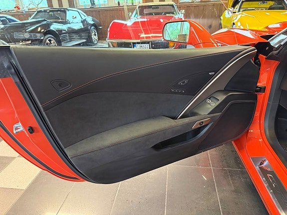 Vehicle Image 26