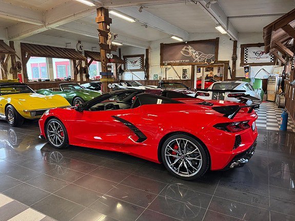 Vehicle Image 26