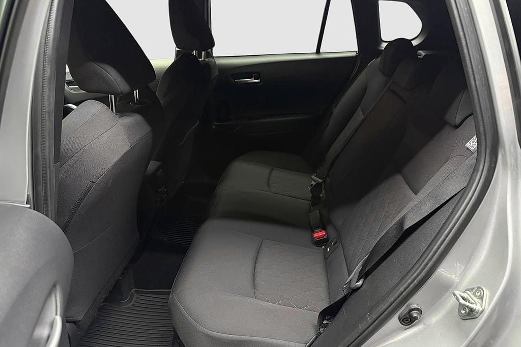 Vehicle Image 16