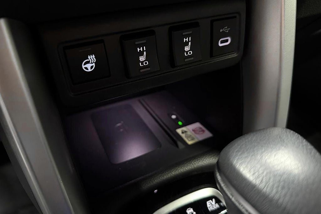 Vehicle Image 18