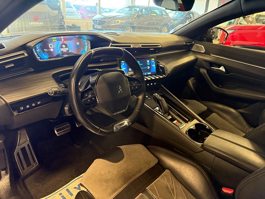 Vehicle Image 15