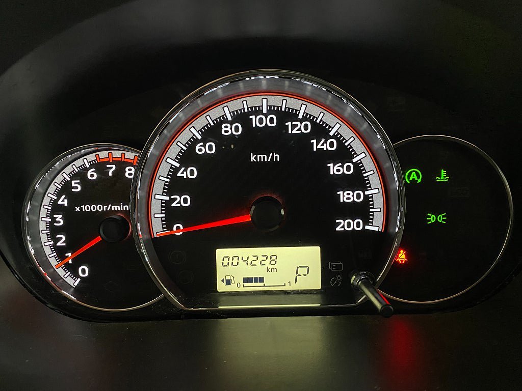 Vehicle Image 12