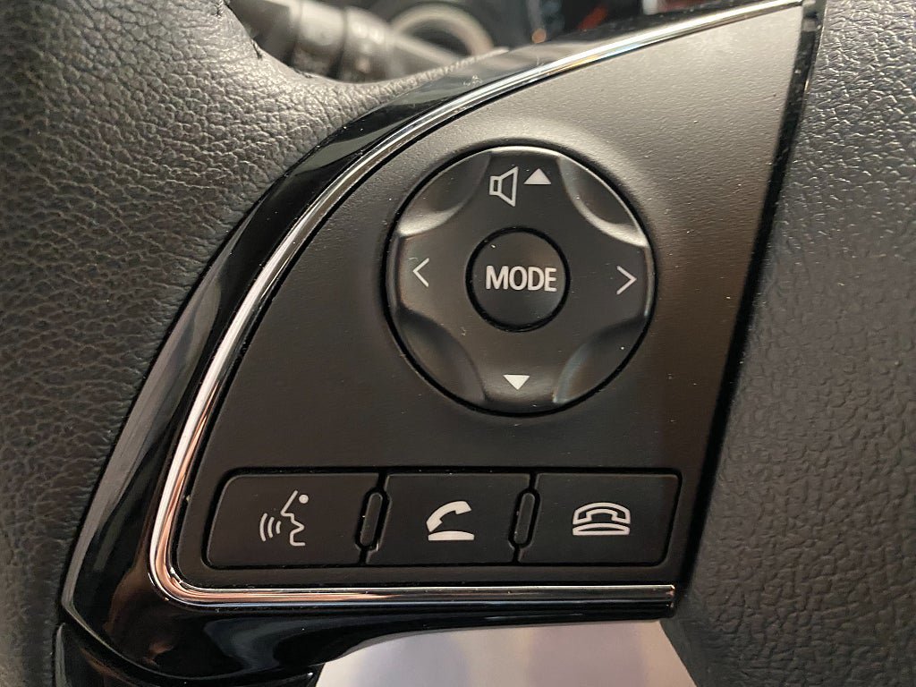 Vehicle Image 18