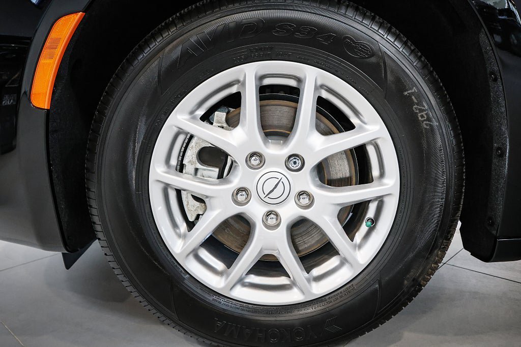 Vehicle Image 11