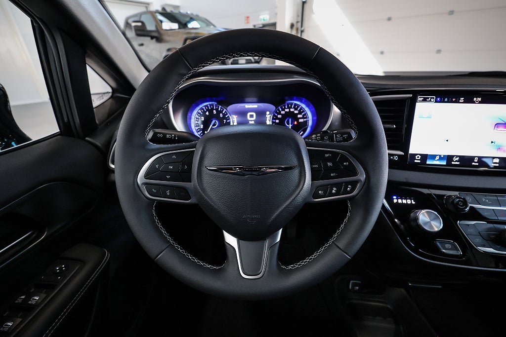 Vehicle Image 21