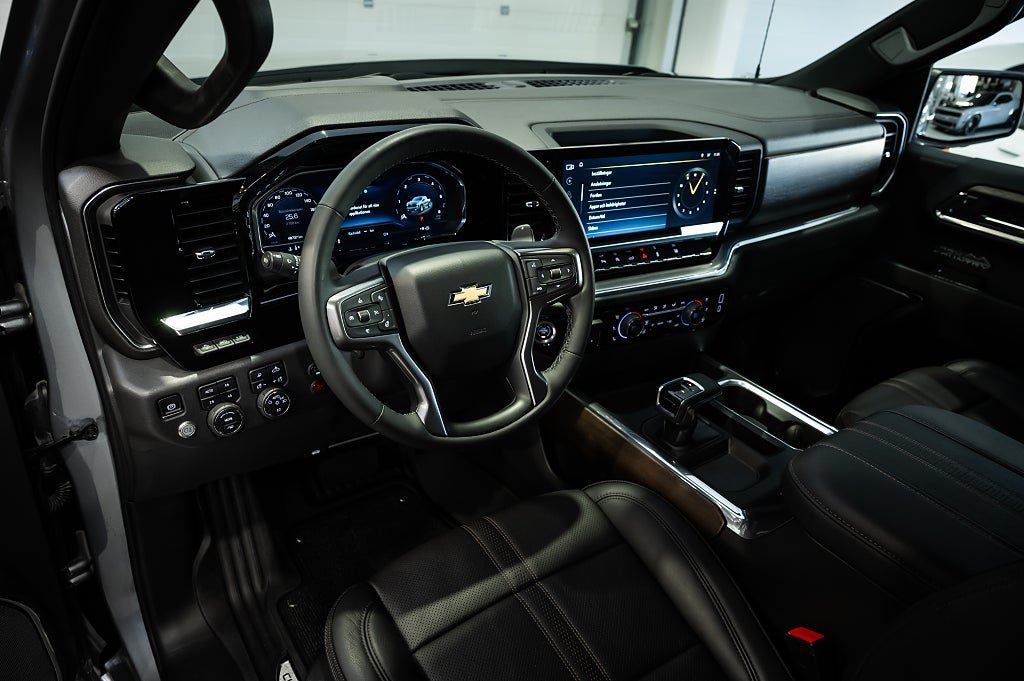 Vehicle Image 18