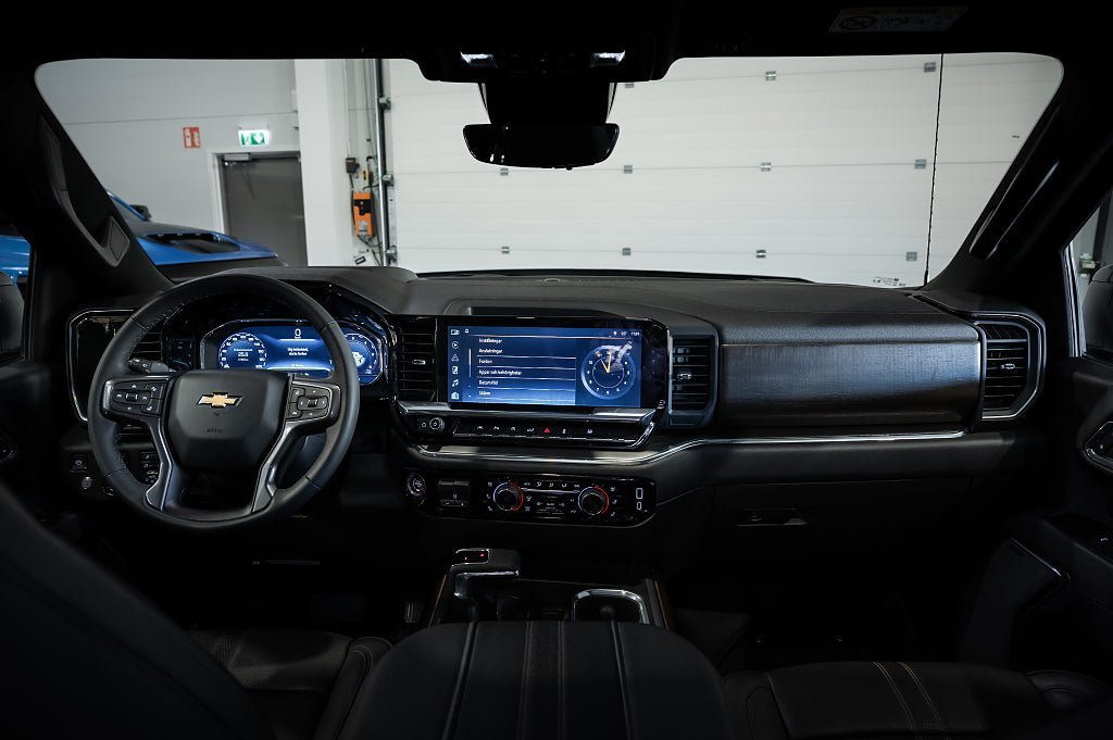 Vehicle Image 19