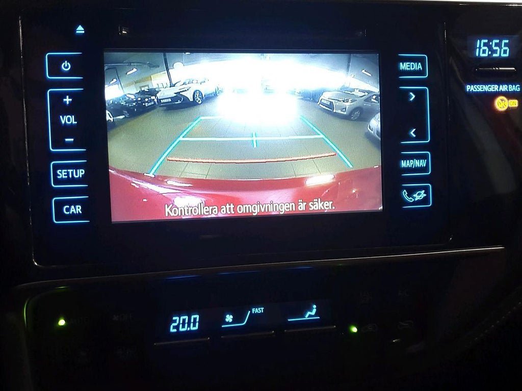 Vehicle Image 16