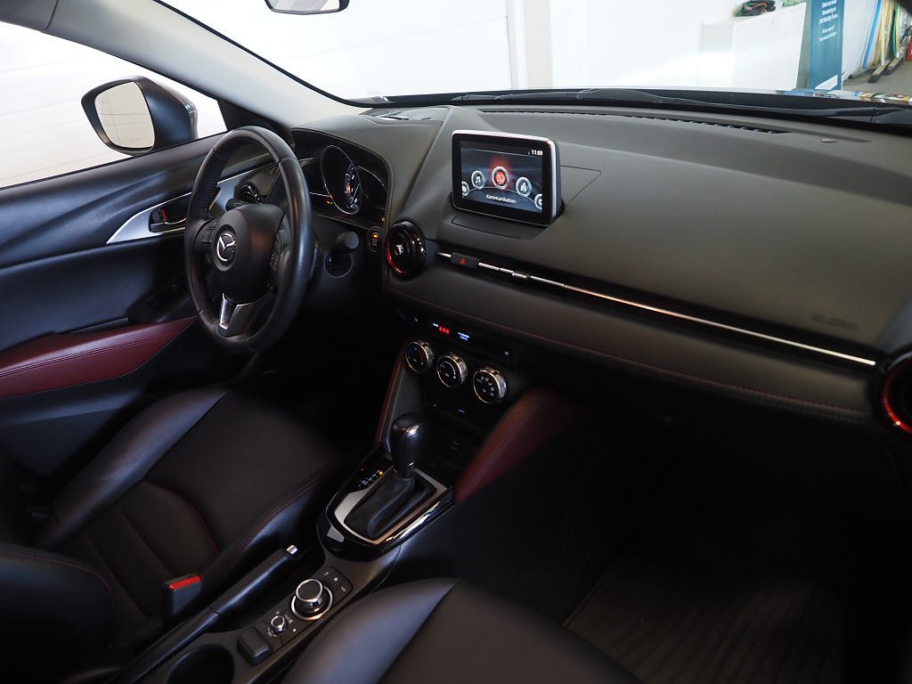 Vehicle Image 11