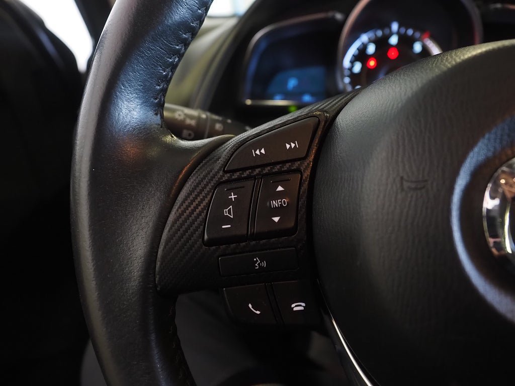 Vehicle Image 17