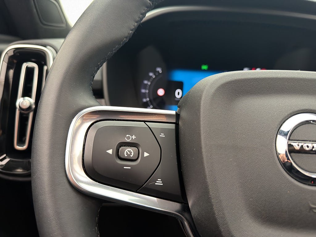 Vehicle Image 27
