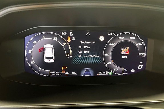 Vehicle Image 23