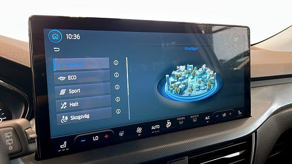 Vehicle Image 19