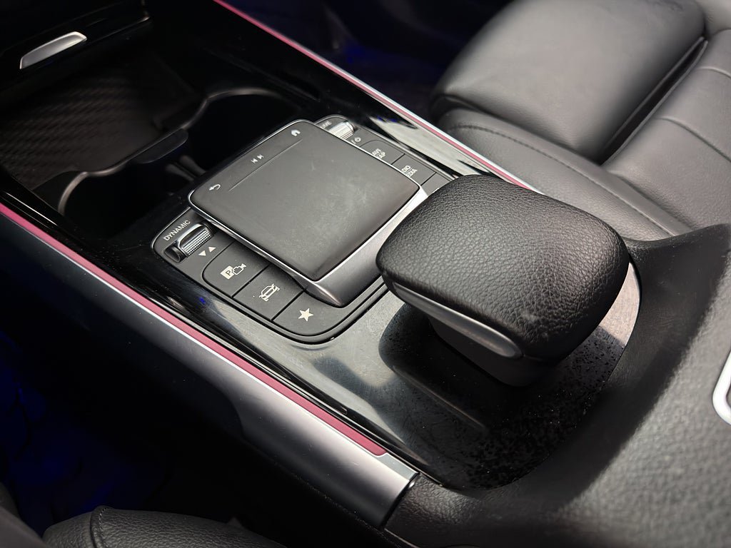 Vehicle Image 23