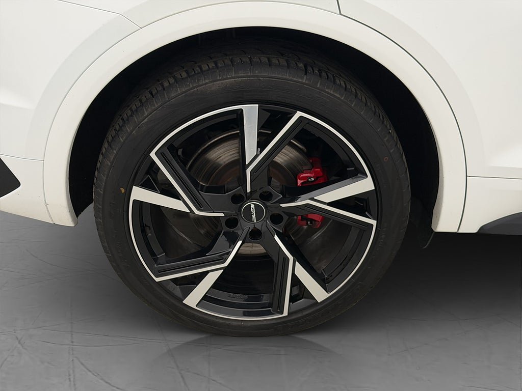 Vehicle Image 36