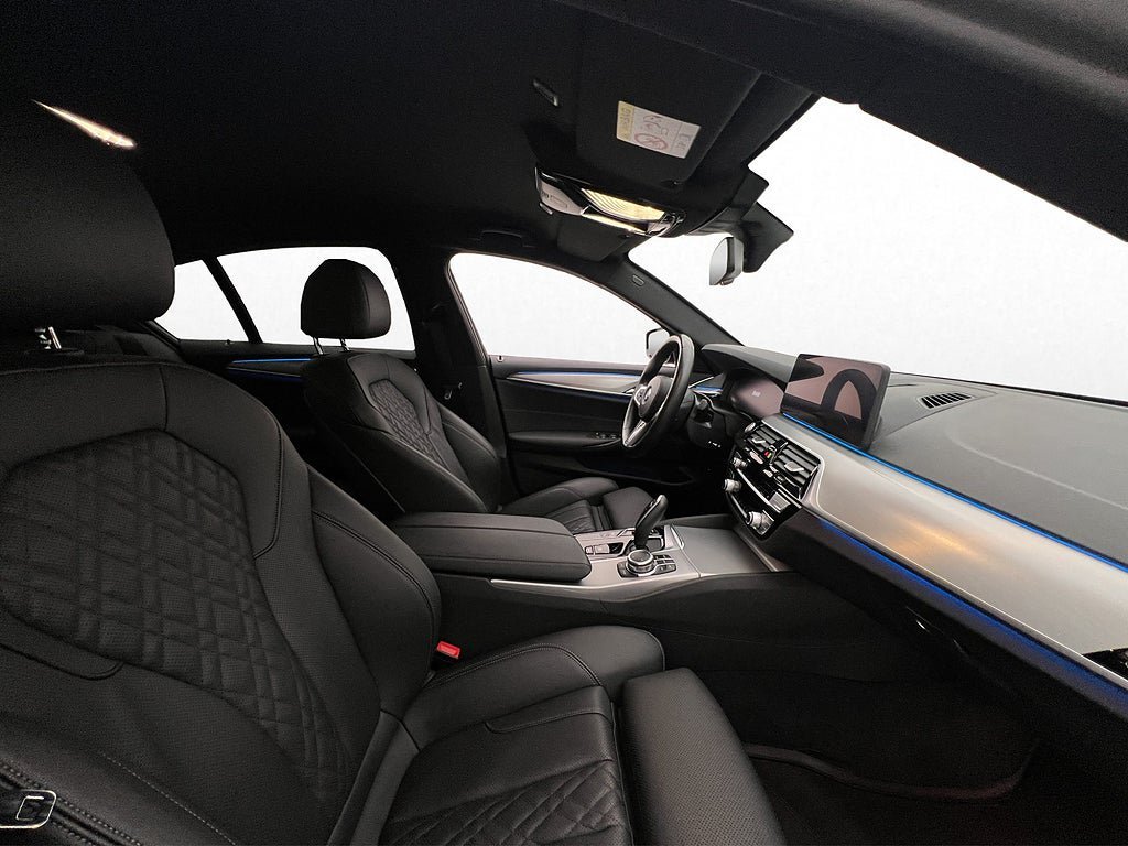 Vehicle Image 33
