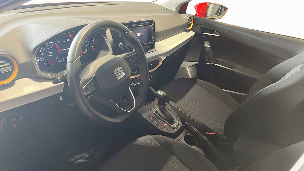 Vehicle Image 7