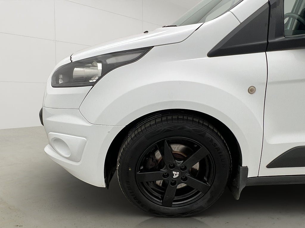 Vehicle Image 26