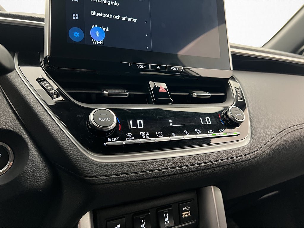 Vehicle Image 21