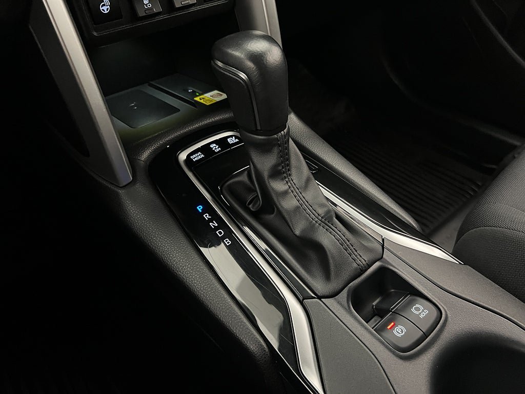 Vehicle Image 22