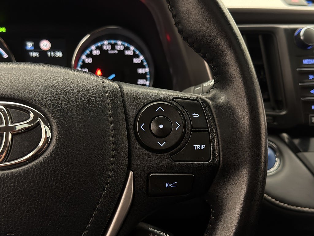 Vehicle Image 18