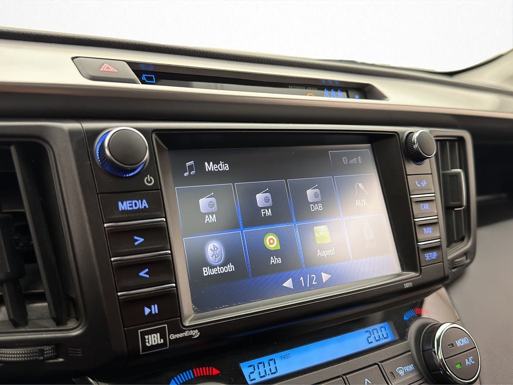 Vehicle Image 21