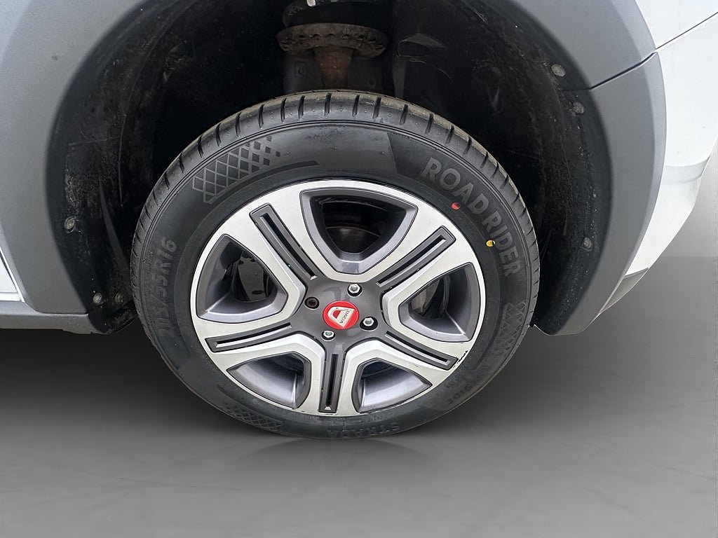 Vehicle Image 27