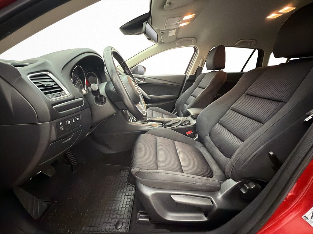 Vehicle Image 12
