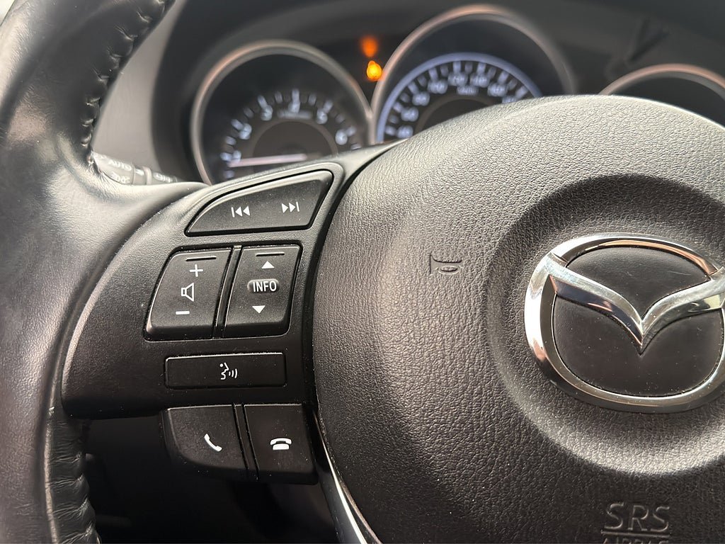 Vehicle Image 17
