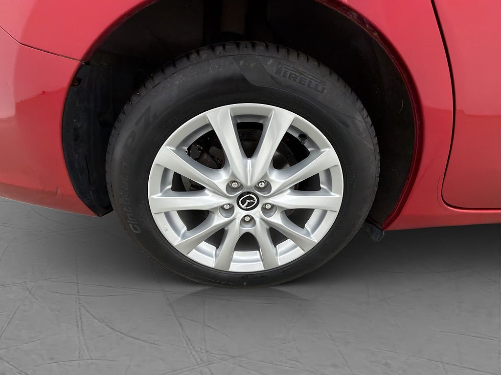 Vehicle Image 30