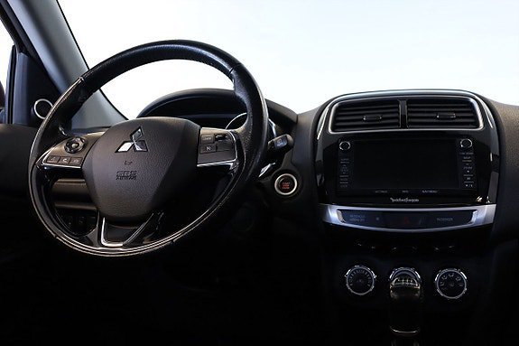 Vehicle Image 24