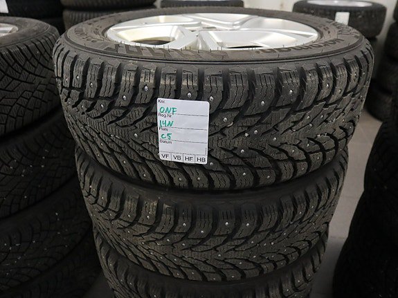 Vehicle Image 12