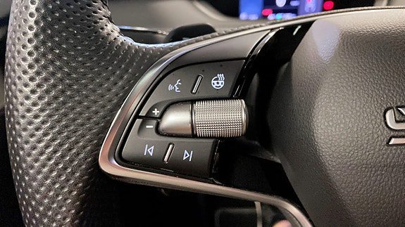 Vehicle Image 26