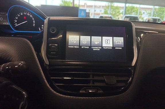 Vehicle Image 17
