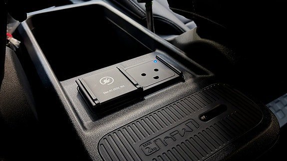 Vehicle Image 13
