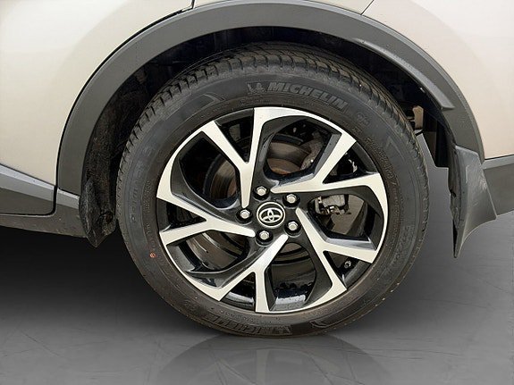 Vehicle Image 31