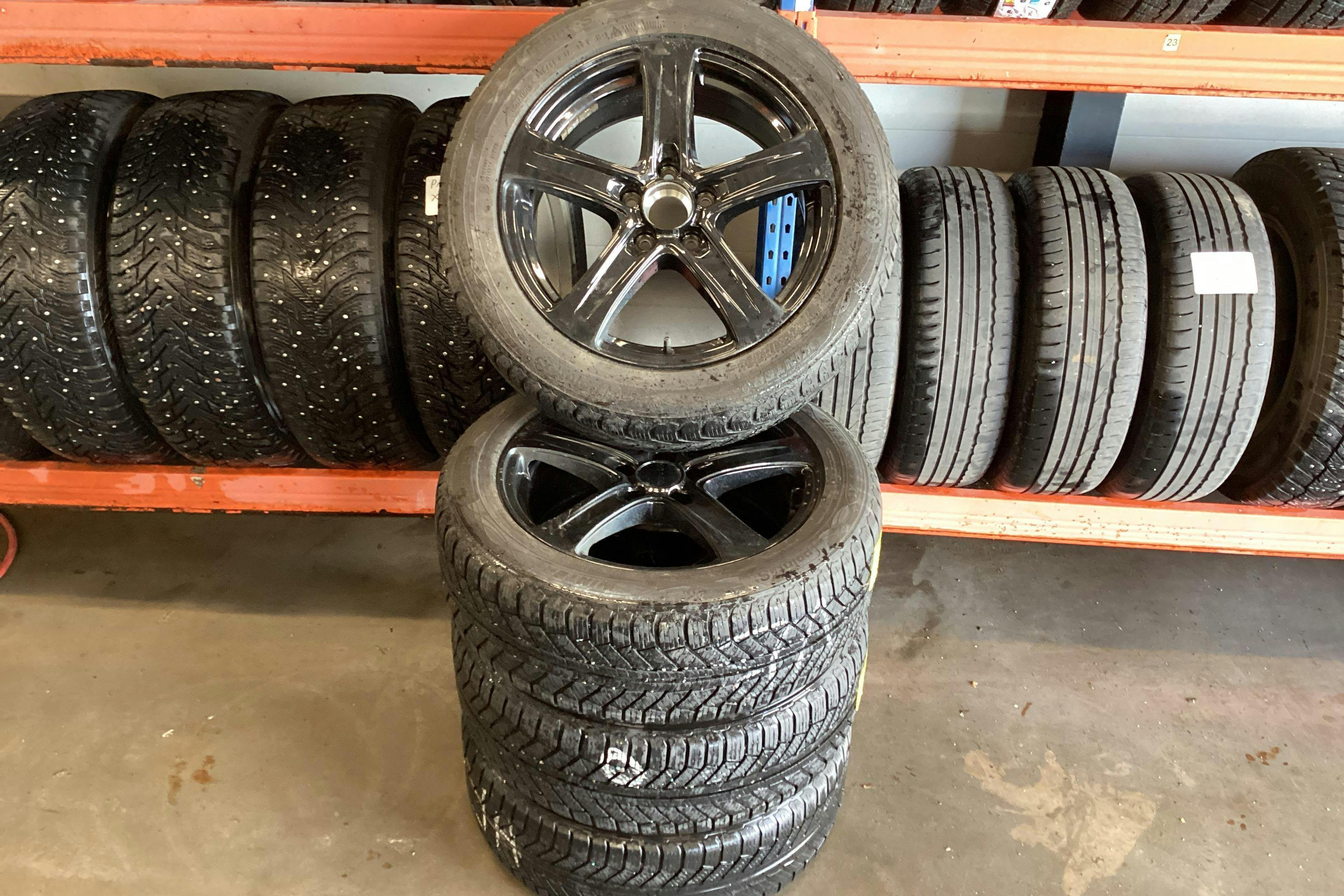Vehicle Image 19