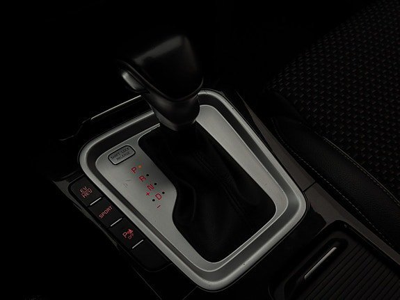 Vehicle Image 26