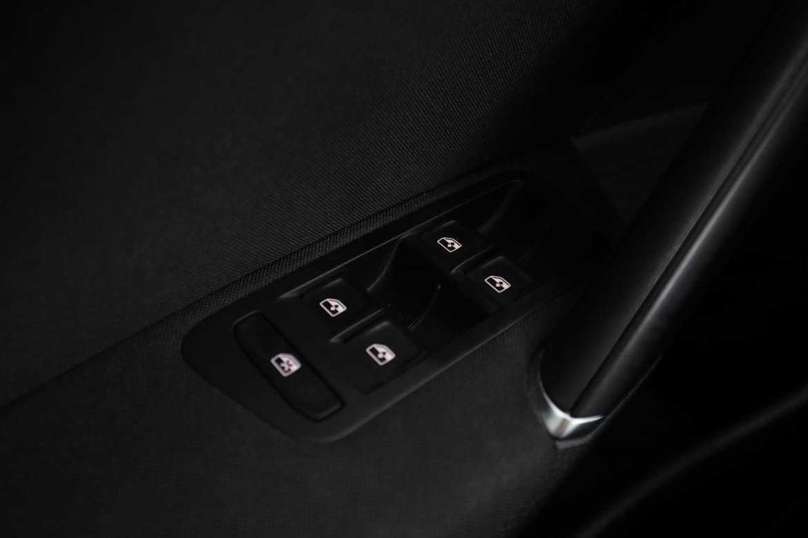 Vehicle Image 27