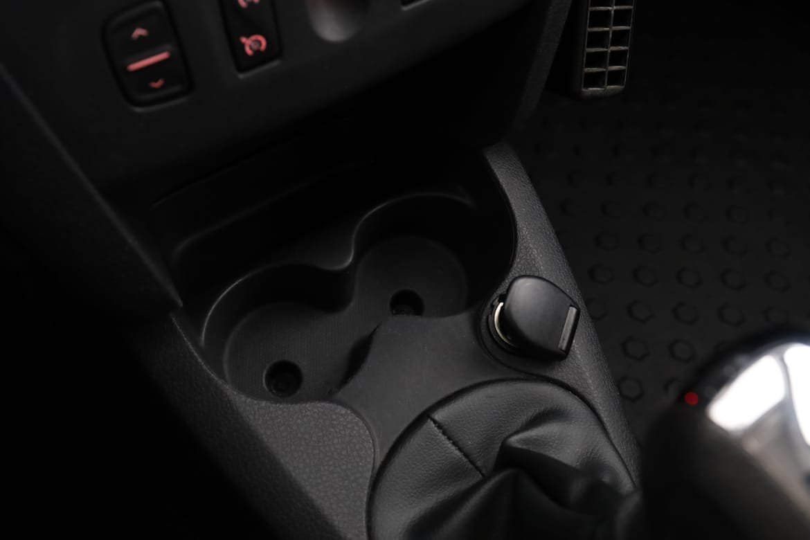 Vehicle Image 24