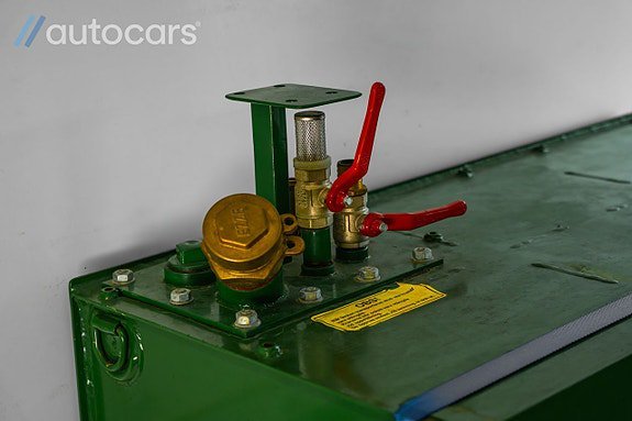 Vehicle Image 11