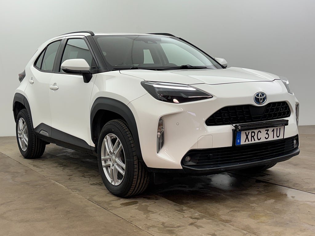 Vehicle Image 8