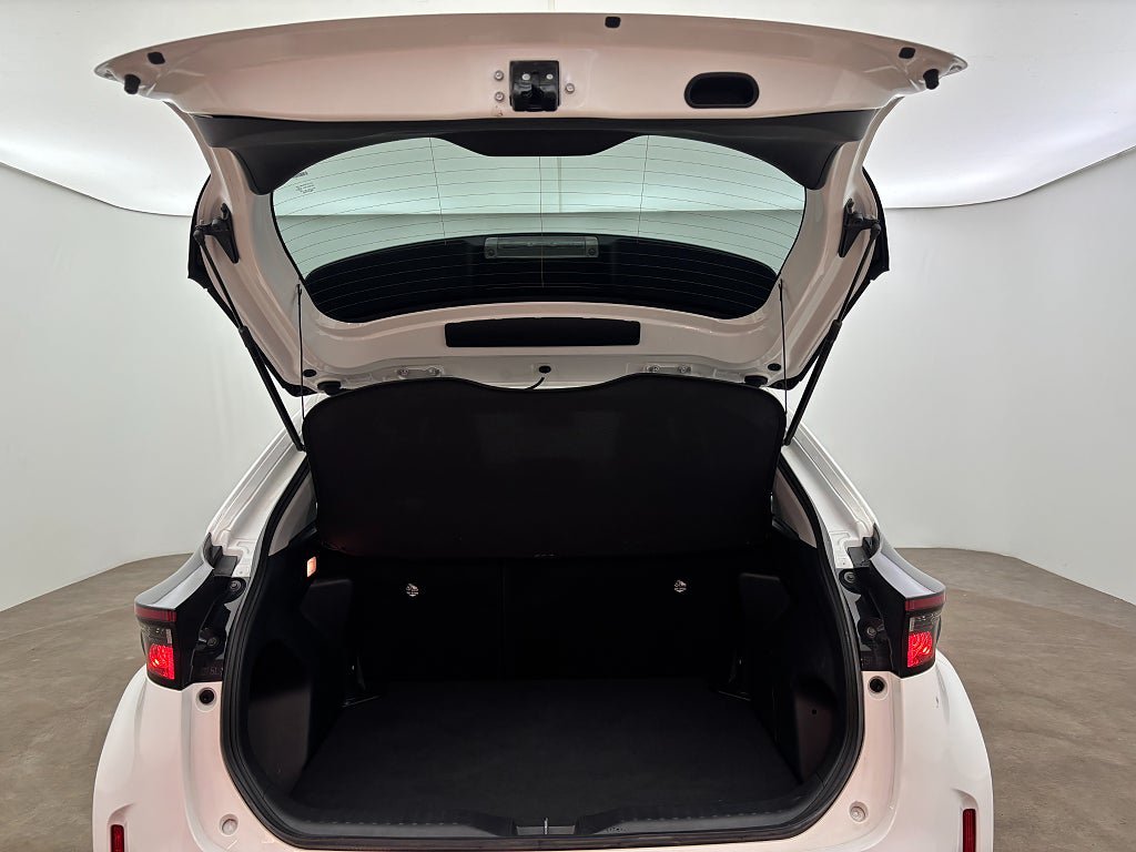 Vehicle Image 10